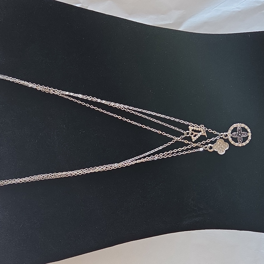 Triple Layered Necklace - Picture 3 of 10